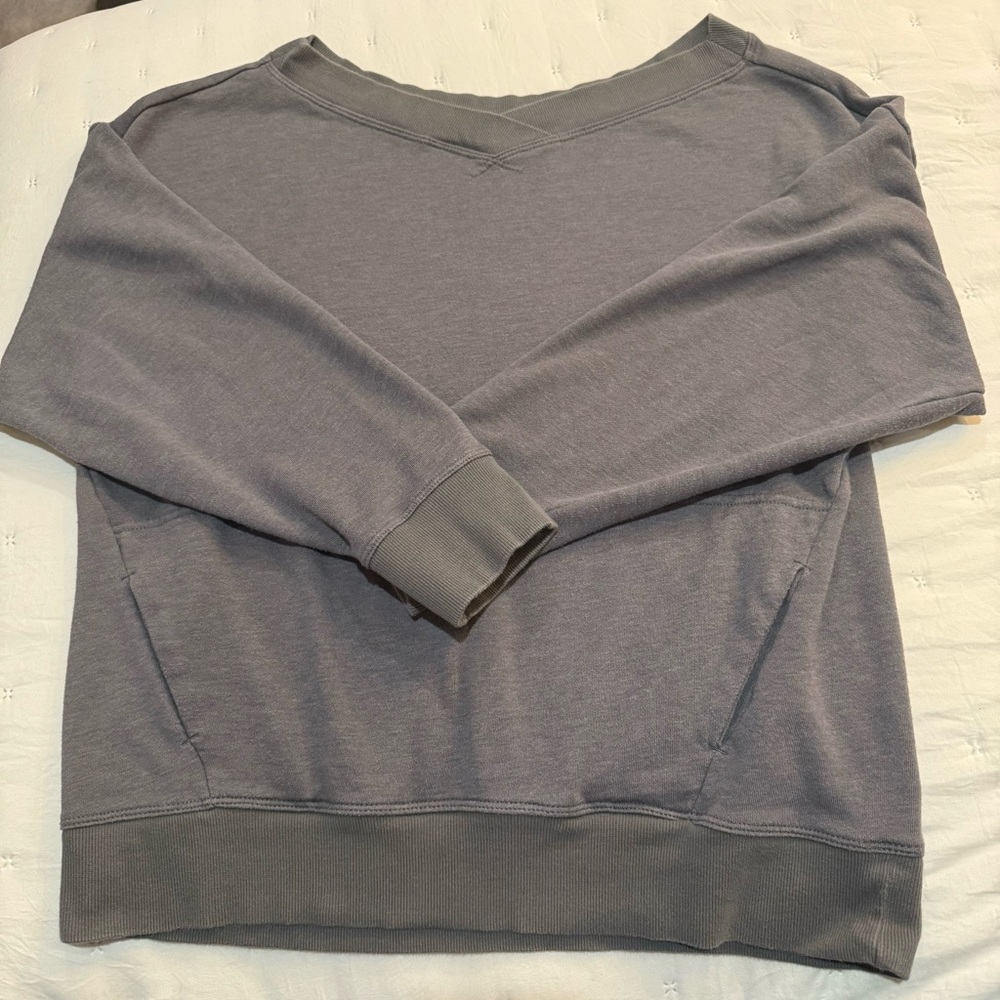 Fabletics Gray Sweatshirt And Camo Leggings Size … - image 1